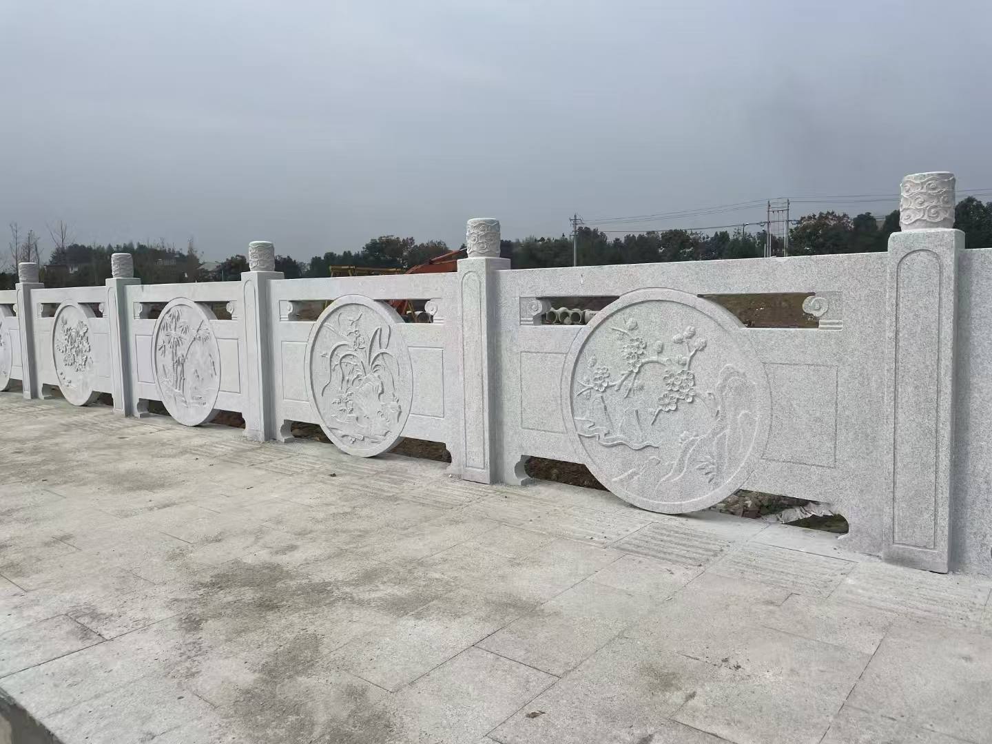 德州芝麻白河道栏杆 石材栏杆