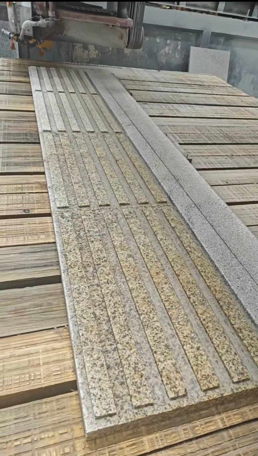 德州黄金麻盲道石 盲条